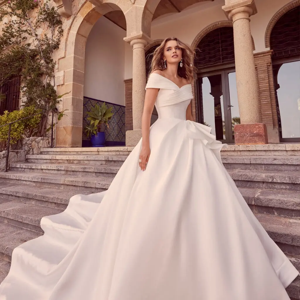 新婚旅行と海外フォトウェディングでのウェディングドレスレンタルの