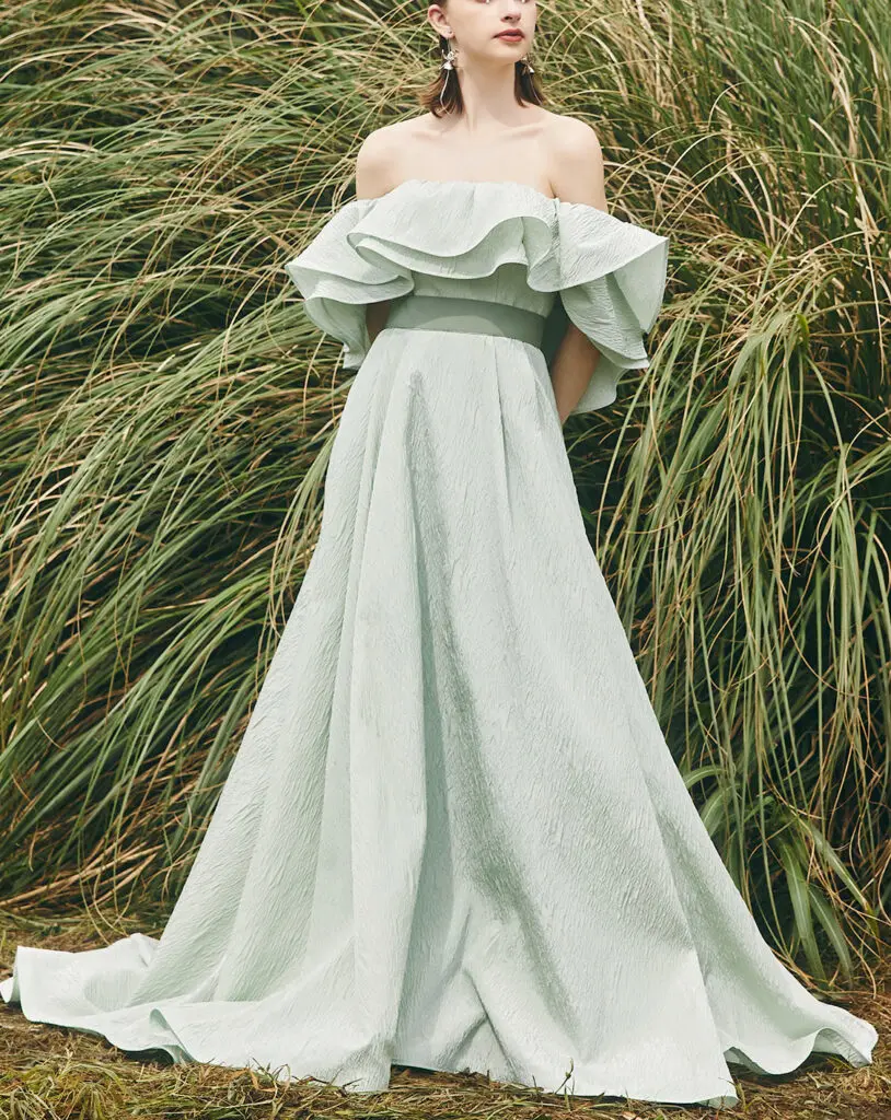 カラードレス スレンダーライン おしゃれ大人花嫁が注目6選 - ミス