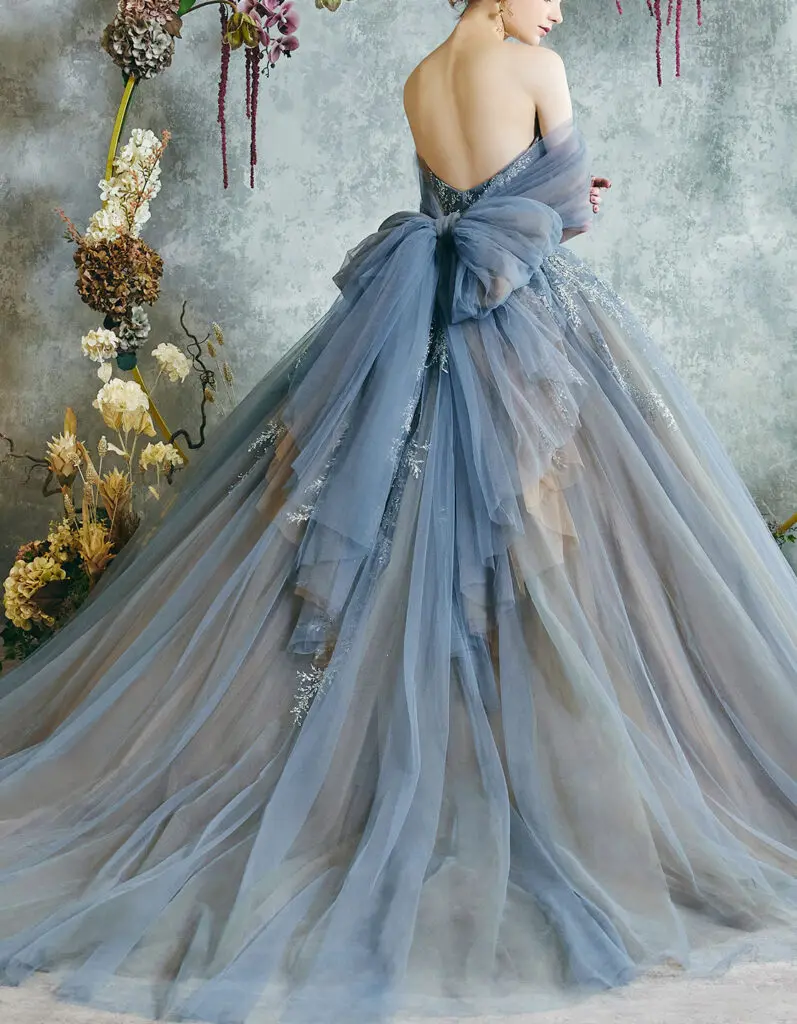 Bibiy. SABRINA DRESS サブリナドレス　ブルー Sabrina Carpenter Dazzles Us in the Same Sparkly Frock That