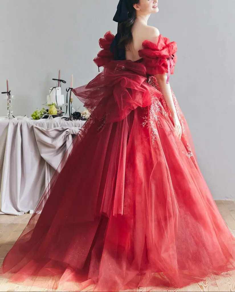 カラードレス 赤 なら高級感のある人気8選 - ミスサブリナ表参道(MISS