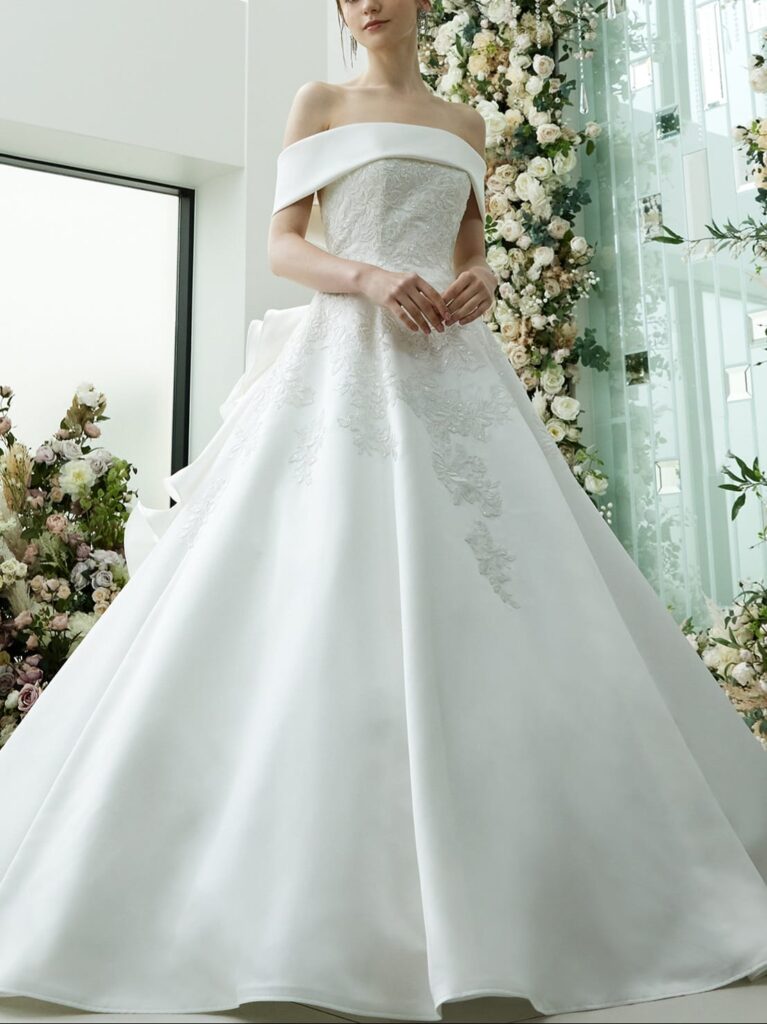 ウェディングドレス 17号【VK-0255】ベリークラウディア