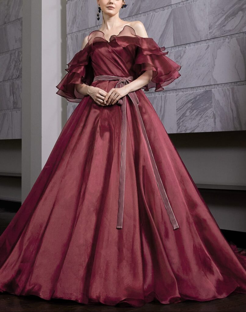 ブリリアンターユ カラードレス 【BRI0080ボルドー】動くたびにふわっと可憐な花嫁姿