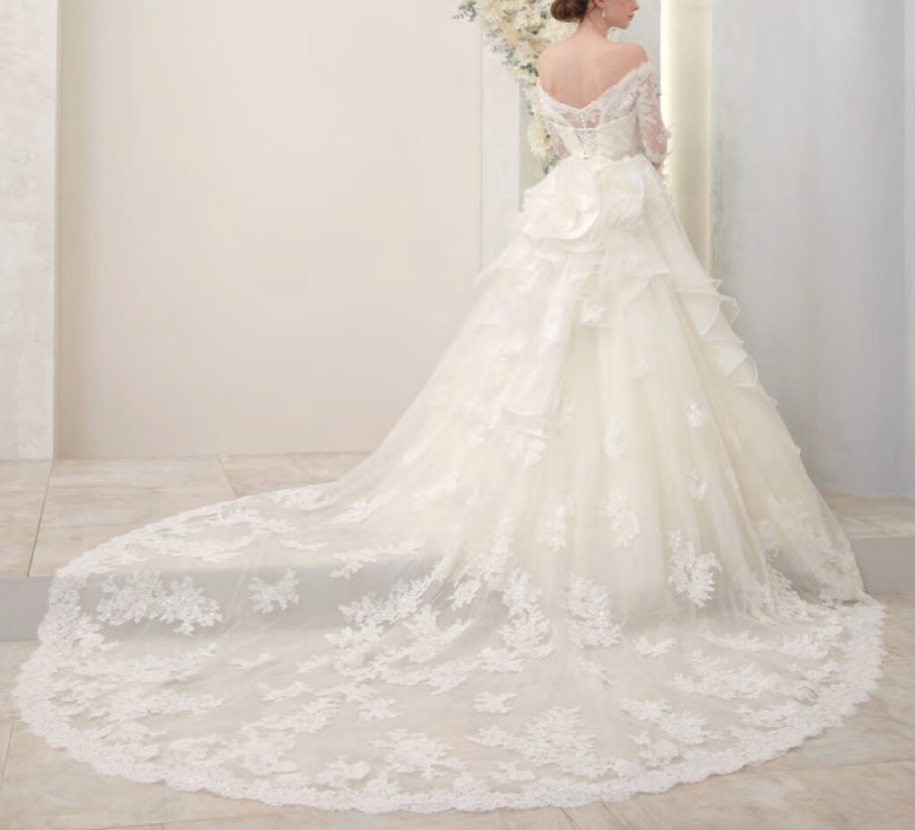 ヴィクトリアフランセスカ【HL-042】レースウェディングドレス