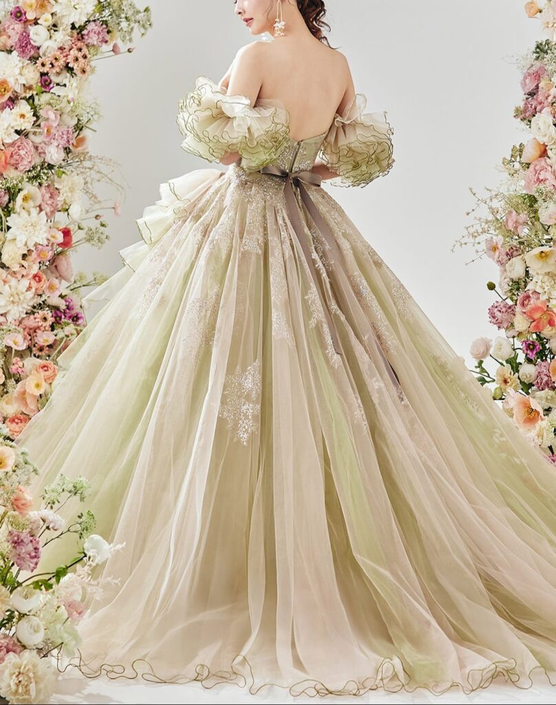 エッグフィルム ドレス【LU-1017ピスタチオ】花嫁ドレス