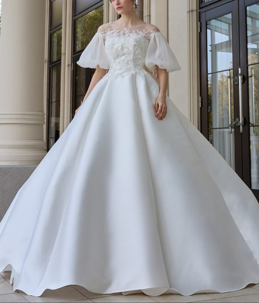 ミスモックムーン ウェディングドレス【MMM0209】上品で華やかな花嫁姿