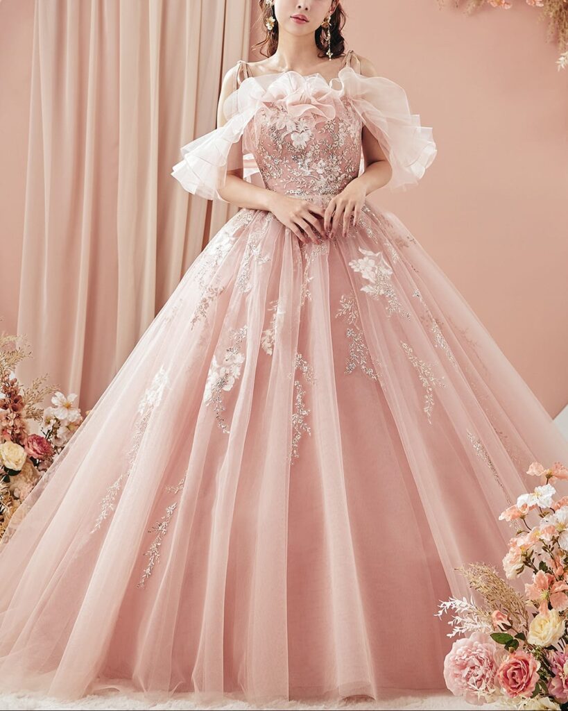 カラードレス レンタルショップ 表参道駅徒歩5分