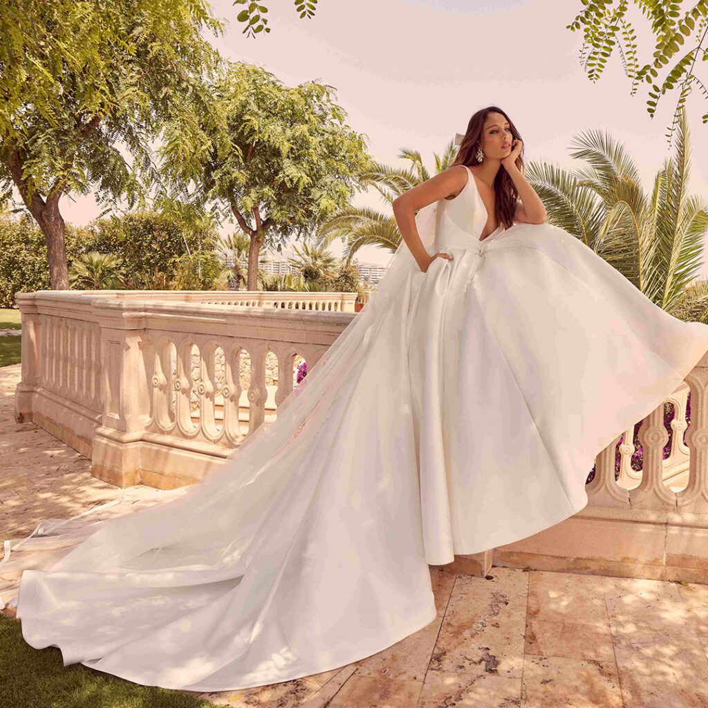 海外フォトウェディング ドレスの準備とお得なレンタルプラン-表参道駅徒歩5分